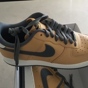 New Men’s Nike Air Force 1 size 12
